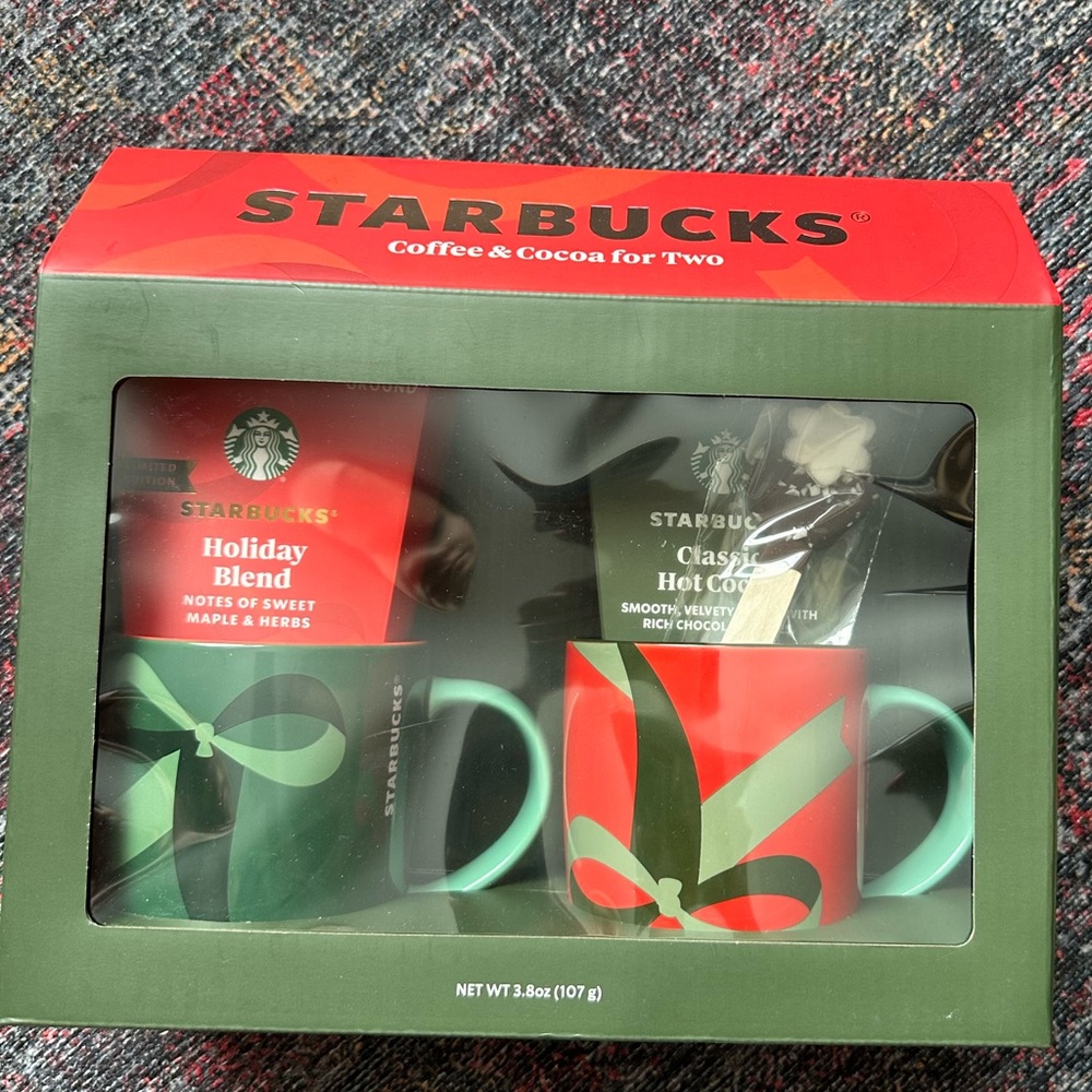 Starbucks Holiday Coffee and Cocoa Mug Set NIB